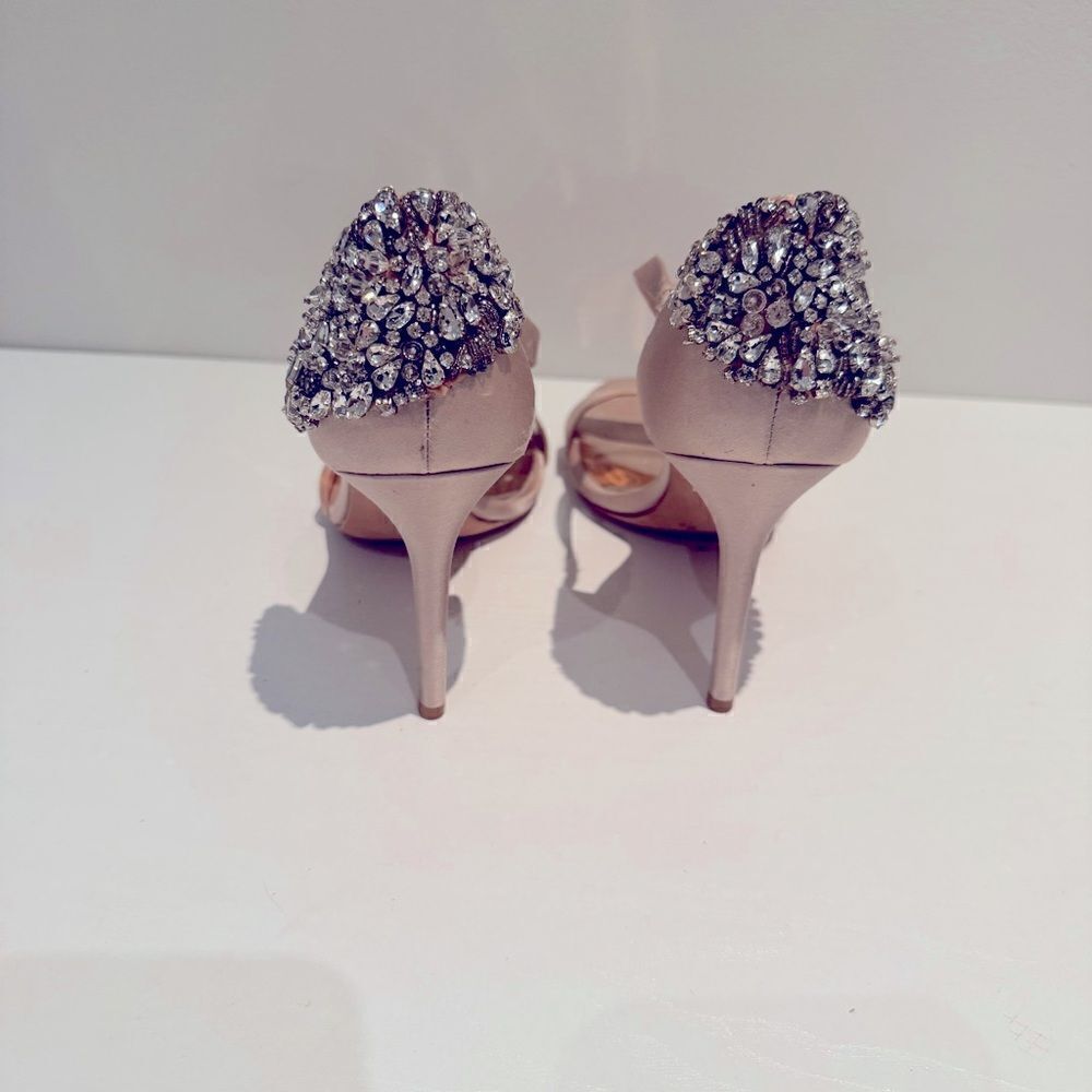 Badgley Mischka - Pauline Pump Heel Light Pink Rhinestones Size 6 Women’s - Picture 3 of 7